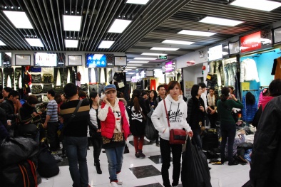 “Chim lợn”, “Cửu bay” đưa hàng lậu vượt biên